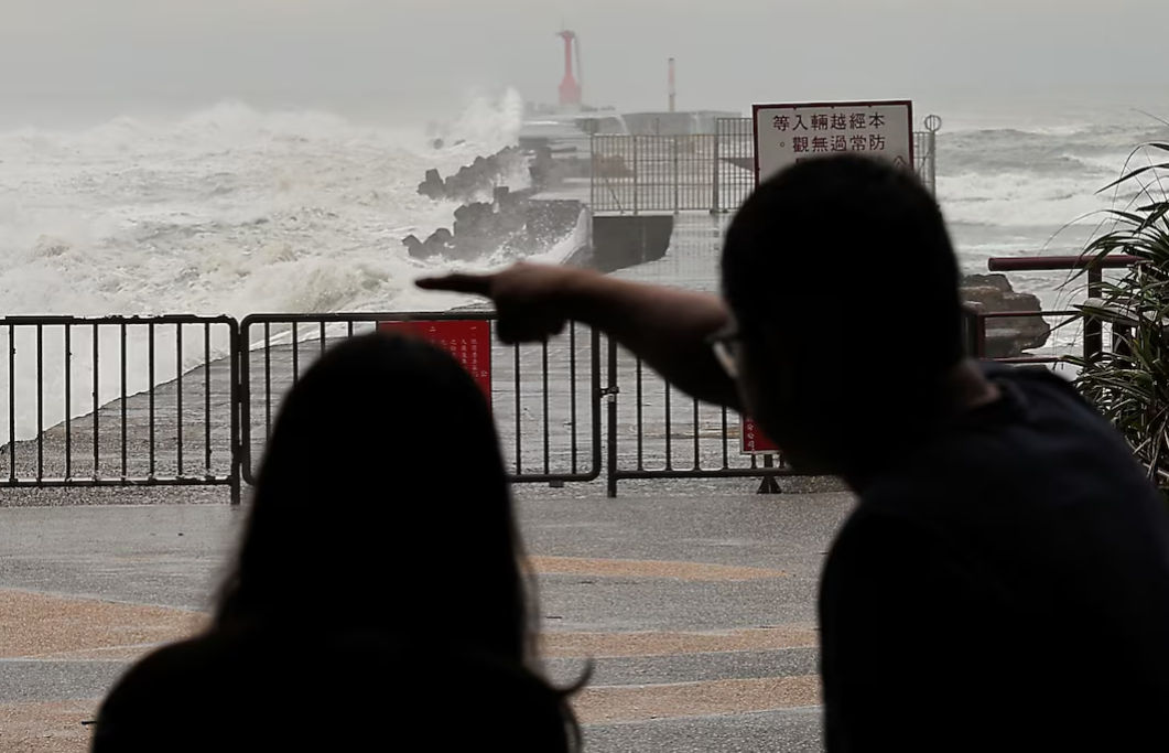 Taiwan Shuts Down For Typhoon Krathon, Torrential Rain Forecast, Asia ...